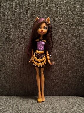 monster high scaris clawdeen wolf (INCOMPLETE)
